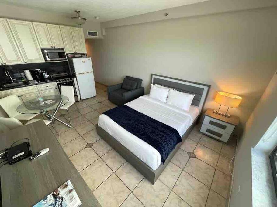 Ferienwohnung Chic Ocean Front Studio! Miami Beach Exterior foto